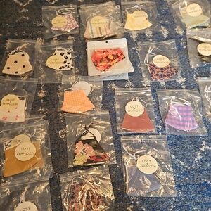 35 Lost + Wander Assorted Patterned Face Masks